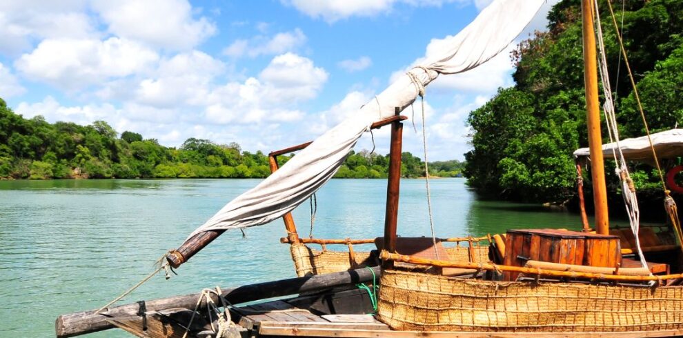 Lake Cruises and Boat Safari in Kenya